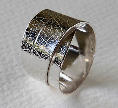 Csavart ezüstlevél gyűrű