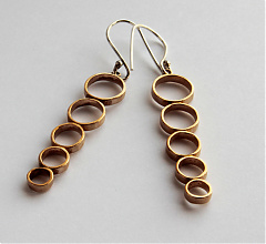 Aranybarka fülbevaló